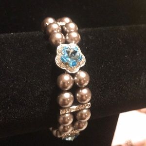 Silver stretch bracelet